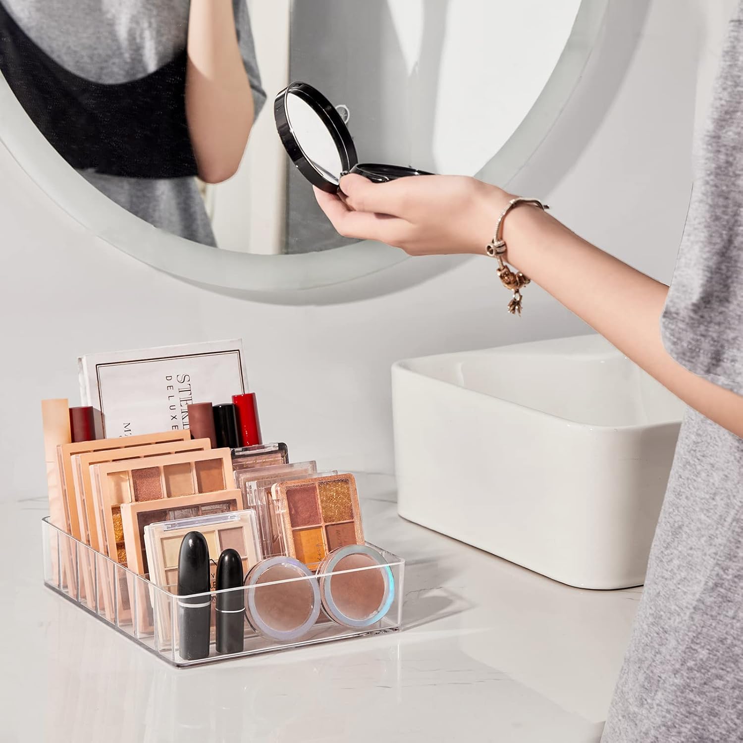 7-Compartment Clear Makeup Palette Organizer