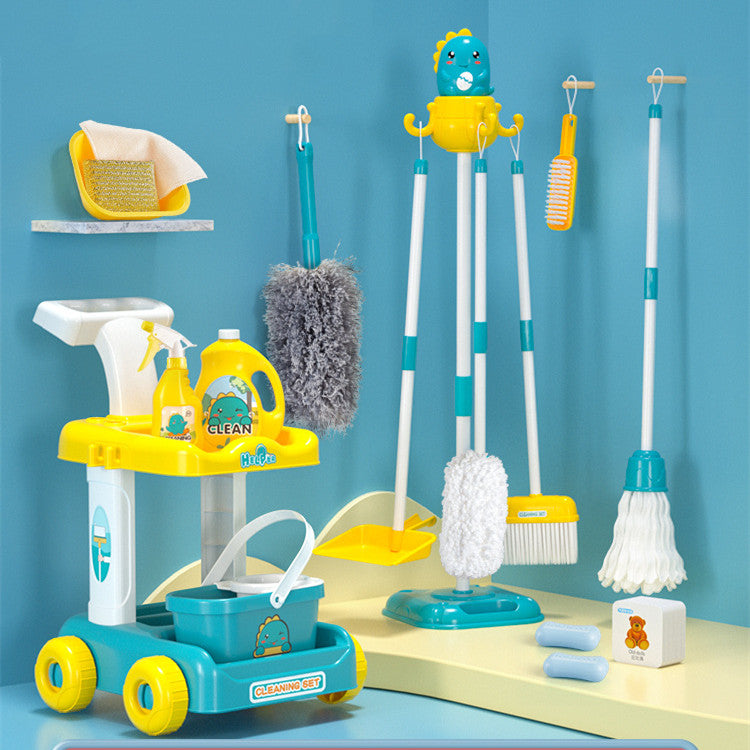 Kids' Pretend Play Cleaning Set