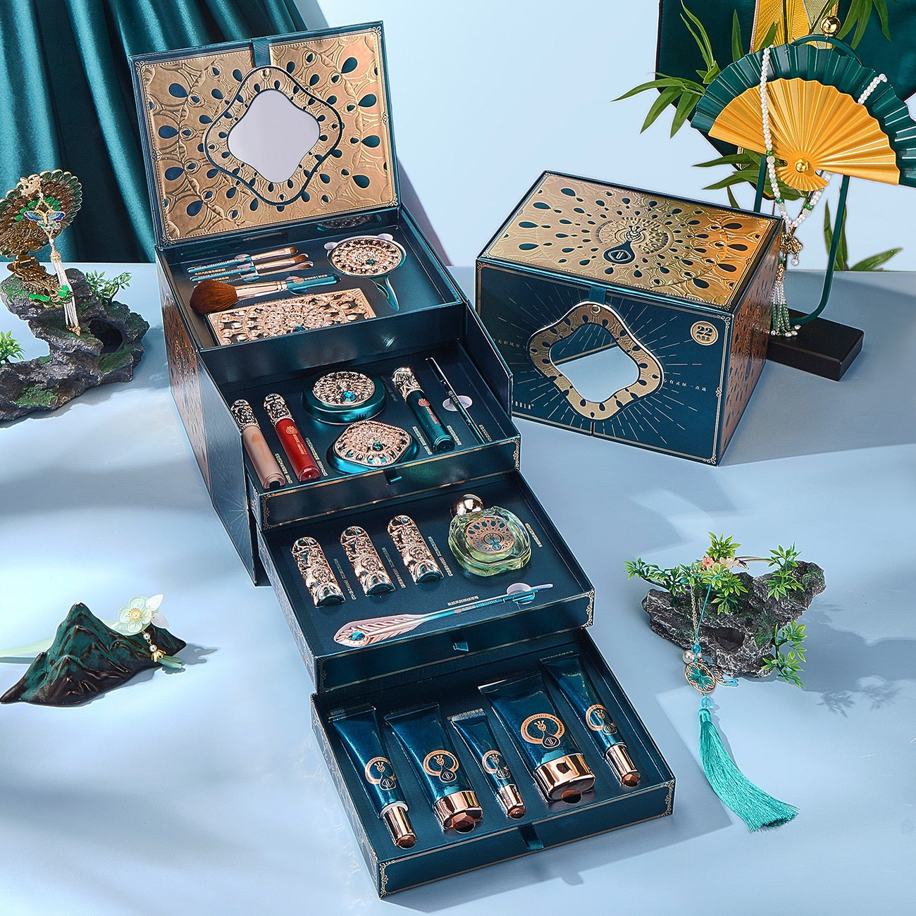 22-Piece Makeup Gift Set