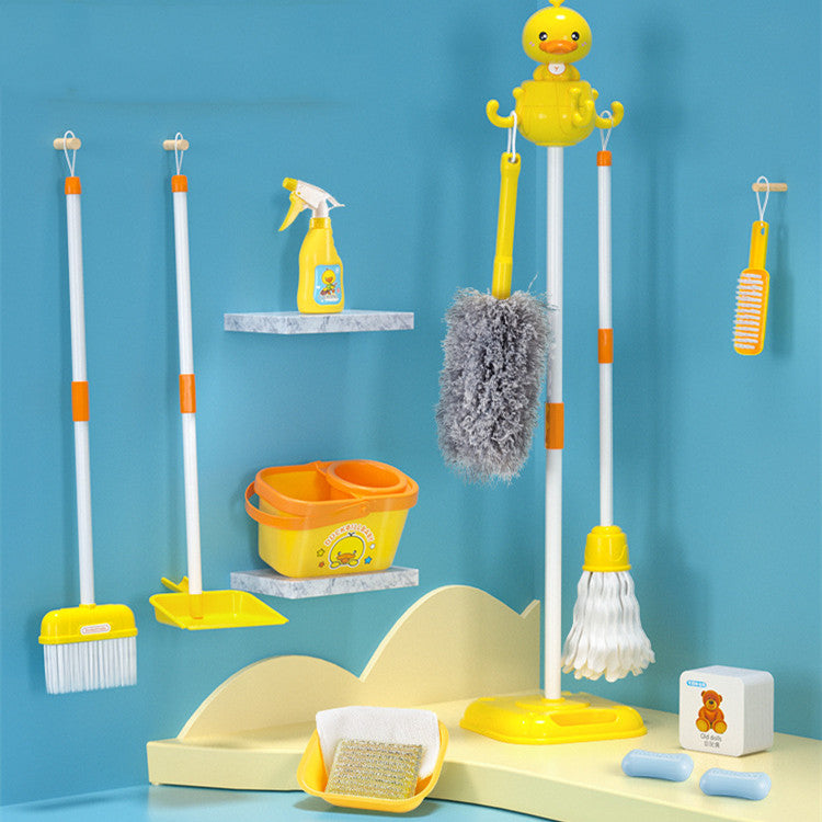 Kids' Pretend Play Cleaning Set