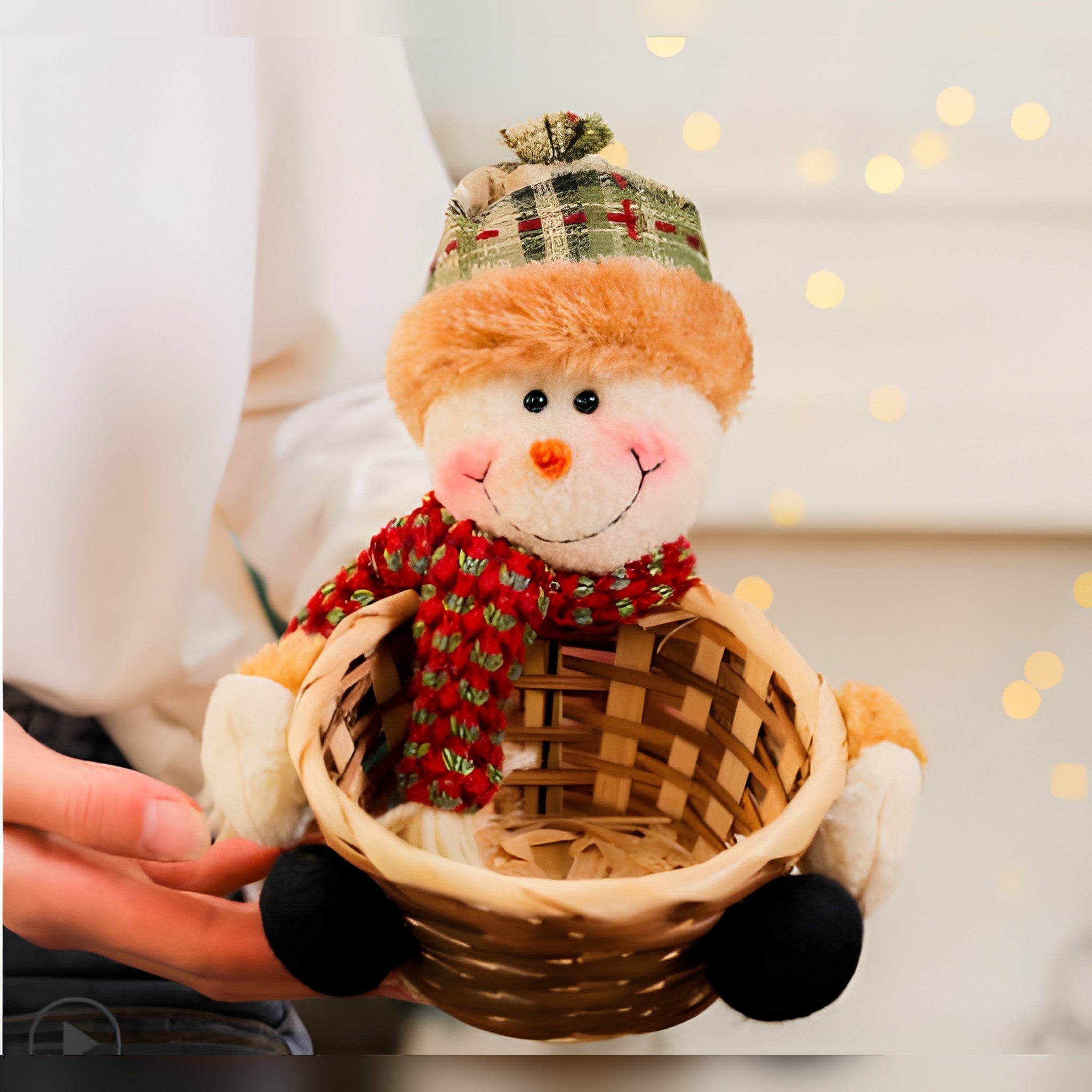 Wooden Christmas Candy Basket Decoration