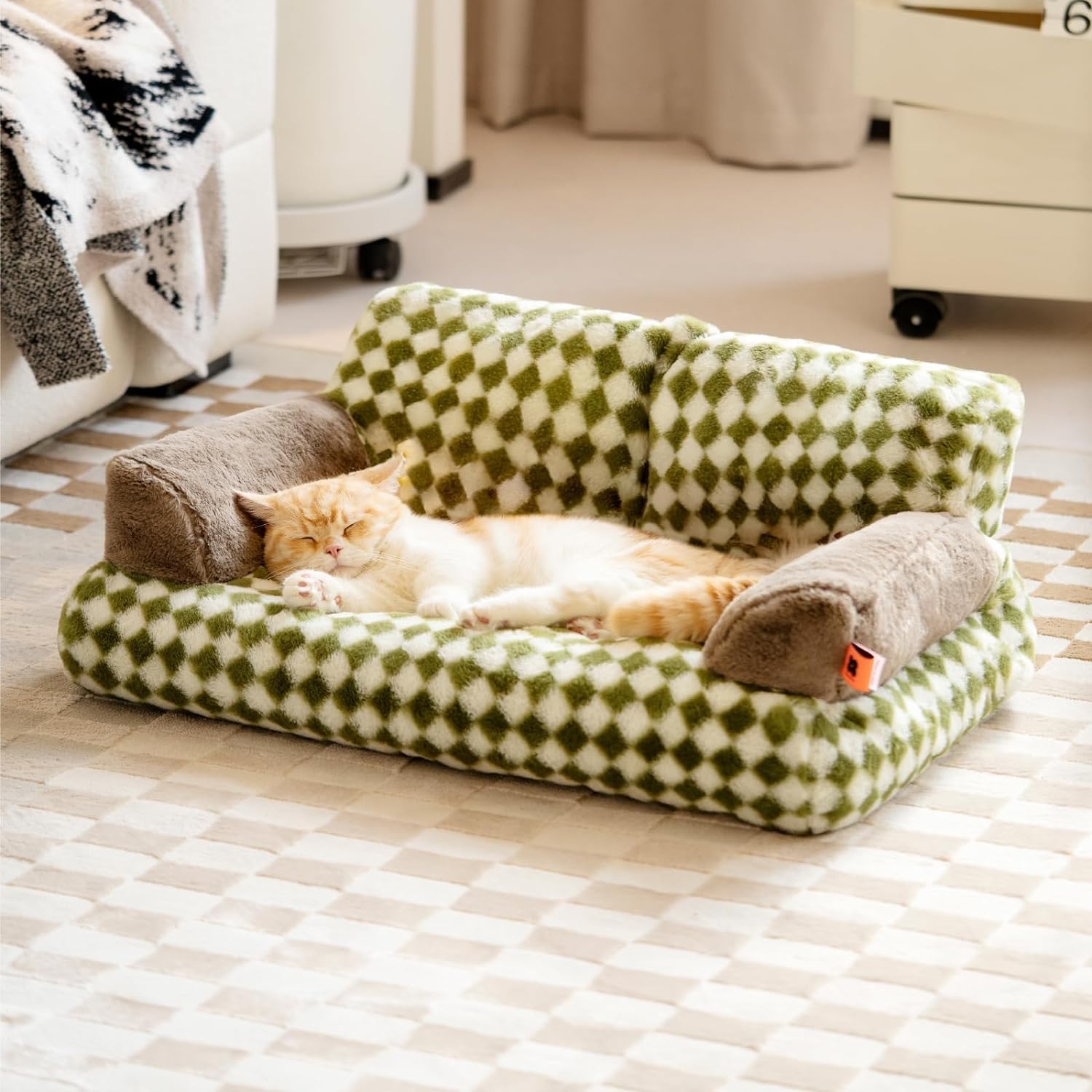Fluffy Pet Couch Bed for Cats and Small Dogs
