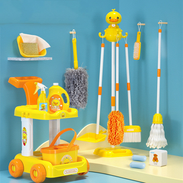 Kids' Pretend Play Cleaning Set