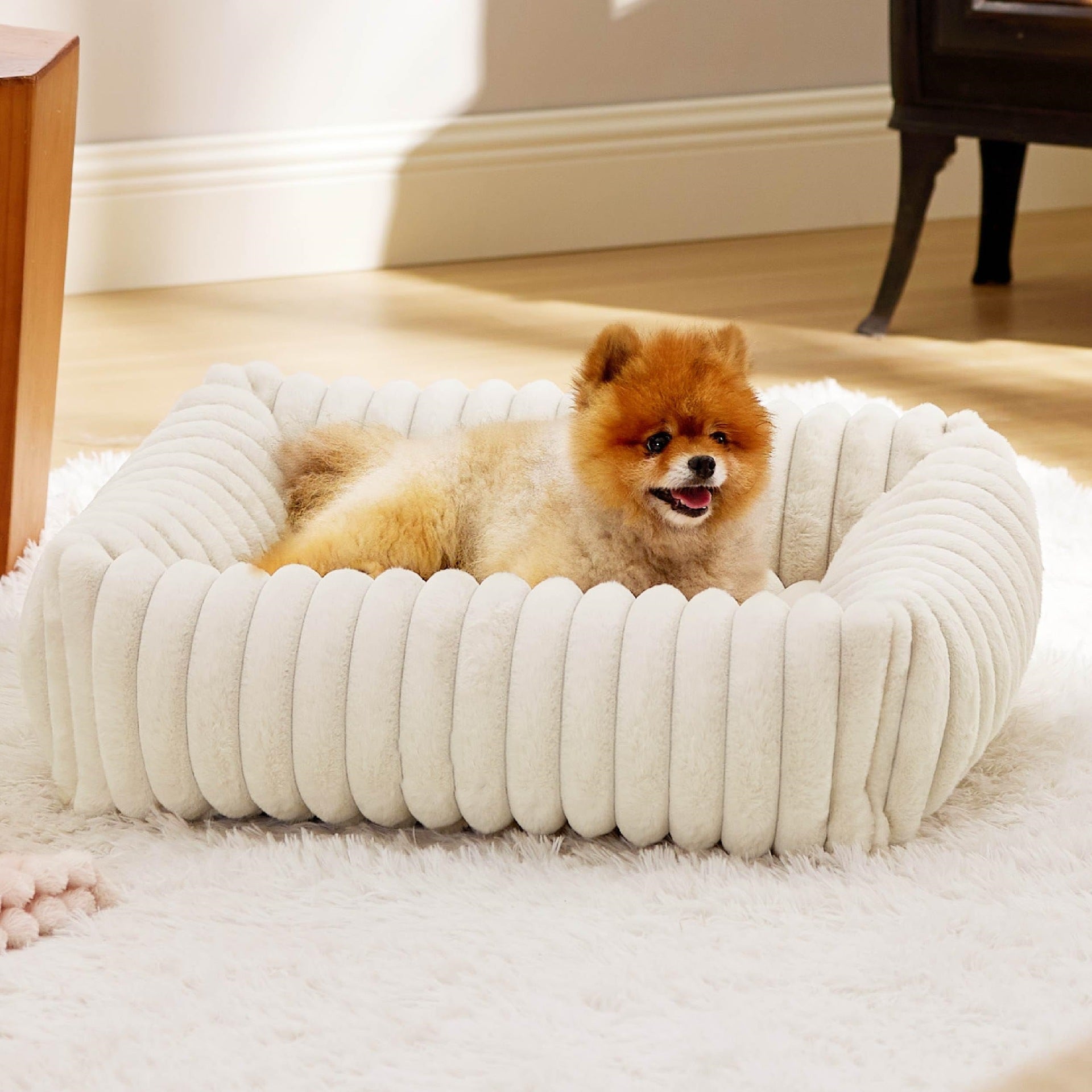 Ribbed Plush Pet Bed for Cats and Dogs